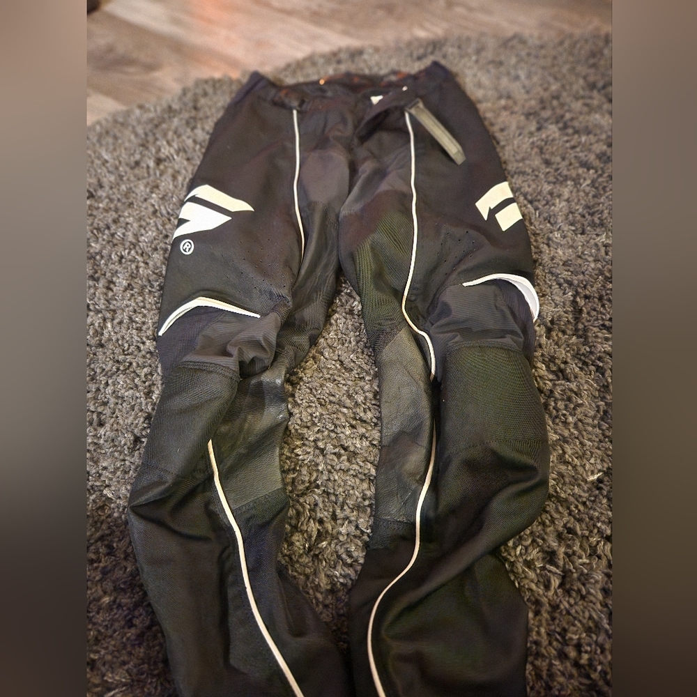 Riding pants